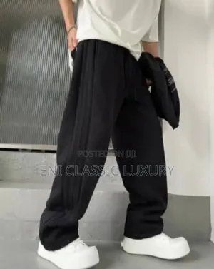 Pure Quality Luxury Cargo Jogger Pants Well Branded