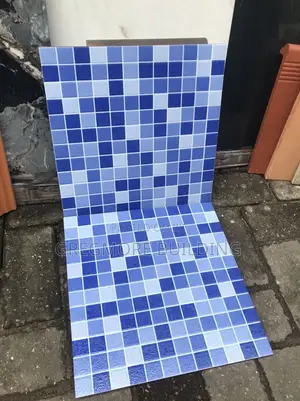 33/33 Ceramic Tiles