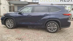 Toyota Highlander Limited AWD 2020 Blue