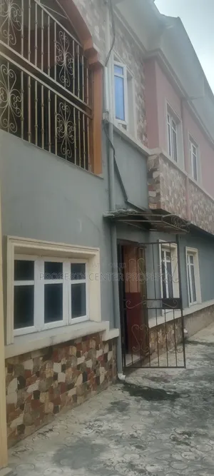 8bdrm House in Bucknor Estate for sale