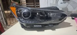 Hyundai Veloster Head Lamp 2018 Available