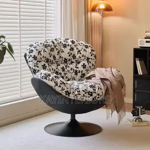 Beautiful Single Chair for Relaxing