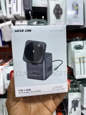 Green Lion 9 in 1 Hub Docking Station - Black