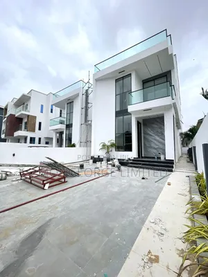 5bdrm Duplex in Chevron for sale