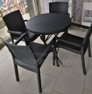 Bamboo Design Plastic Foldable Table