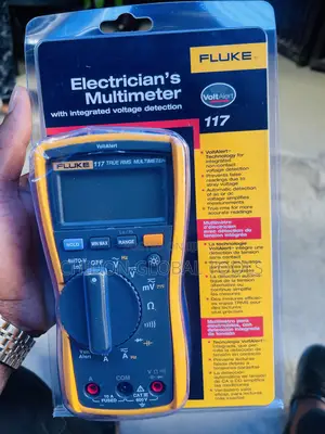 Fluke 117 Multimeter
