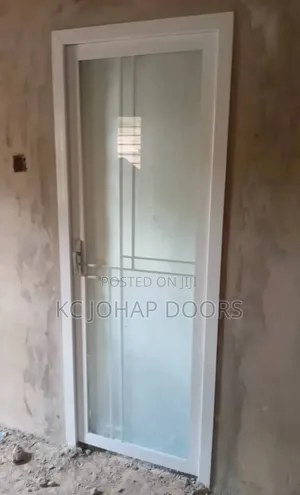 Toughened Glass Bathroom/Toilet Door
