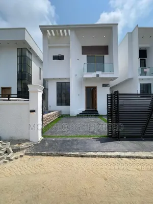 4bdrm Duplex in Chevron for sale