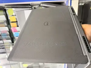 Laptop Dell Precision 17 7720 16GB Intel Core i7 SSD 256GB