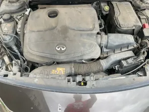 Infiniti QX30 2018 Brown