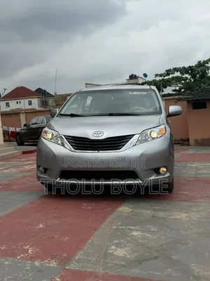 Toyota Sienna LE 7 Passenger 2012 Gray