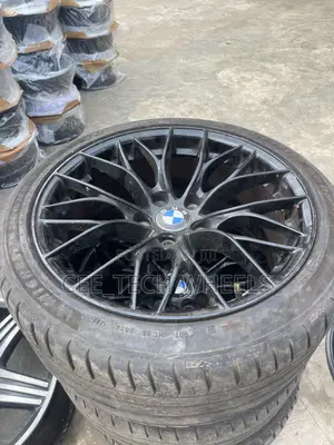 Staggered BMW Wheel 18-Inch