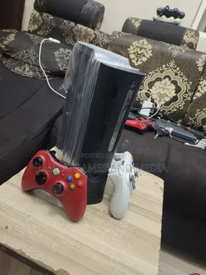 Uk  Xbox 360, 2pads, 15-20games Installed