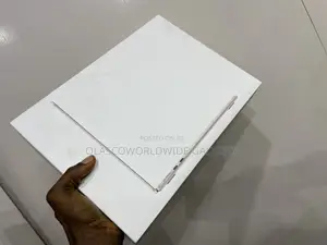 New Laptop Apple MacBook Air 2025 M4 13-inch 16GB Apple M4 SSD 256GB