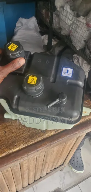 Maserati Ghibli Coolant Resevoir Tank