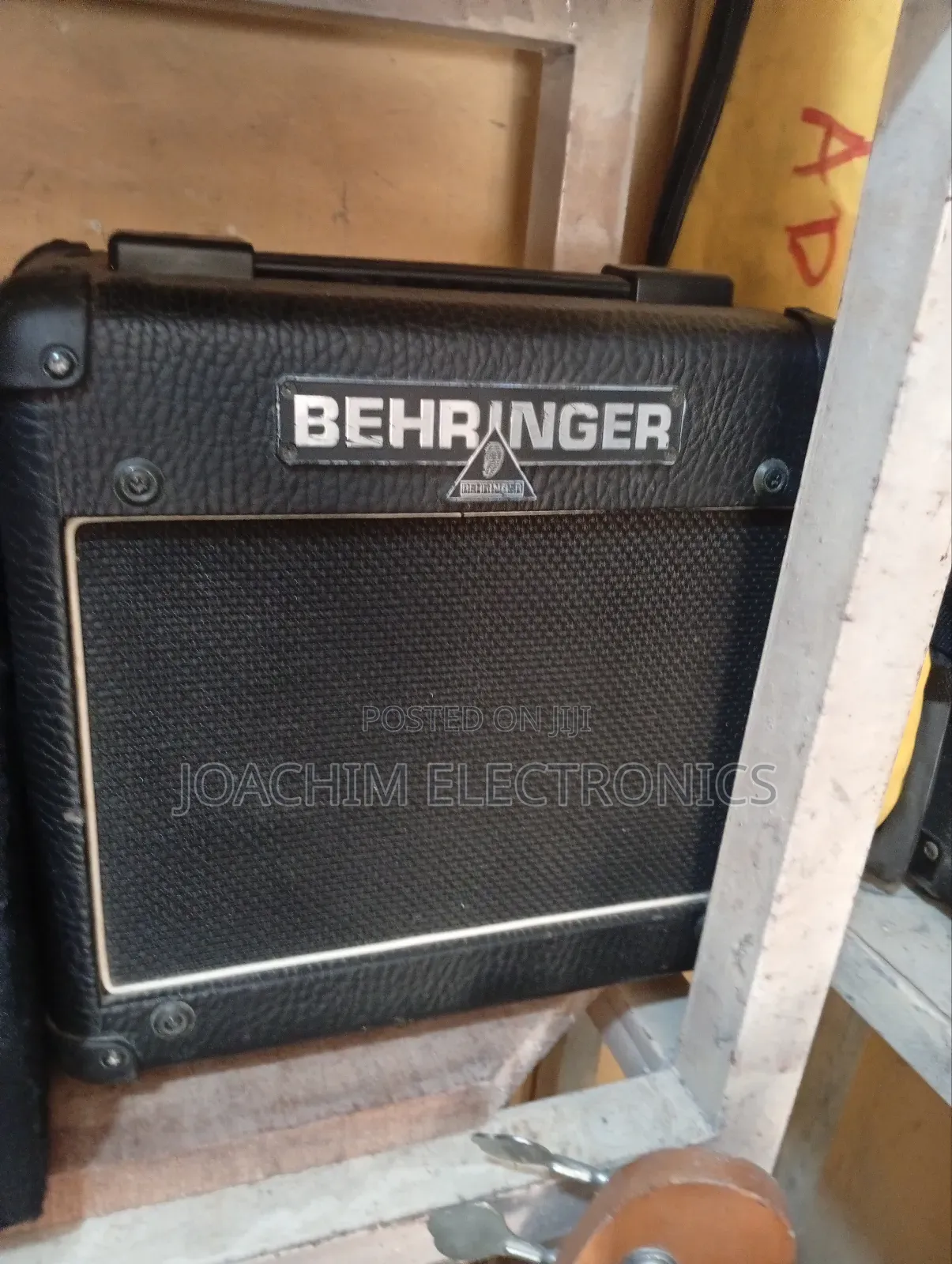 Used Behringer Learning Guitar Combo