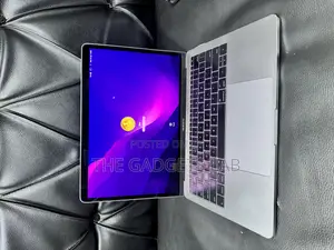 Laptop Apple MacBook Pro 2017 8GB Intel Core I5 SSD 256GB