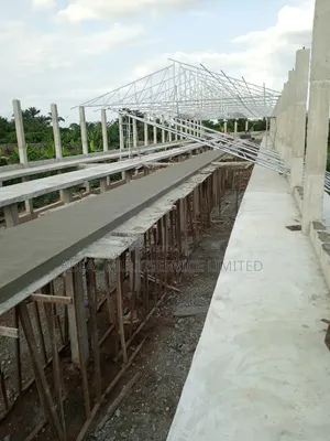 Standard High Rise Pen House for Commercial Farmers