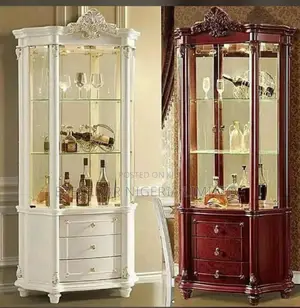 Royal Standing Bar