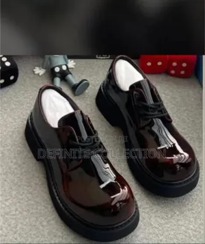 Fanture Glossy Platform Shoe