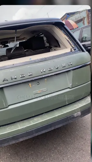 Range Rover Vogue 2018 Back Glass Available
