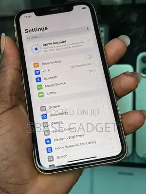 Apple iPhone 11 64 GB Yellow