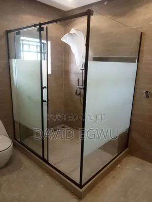 Tampered Glass Cubicle