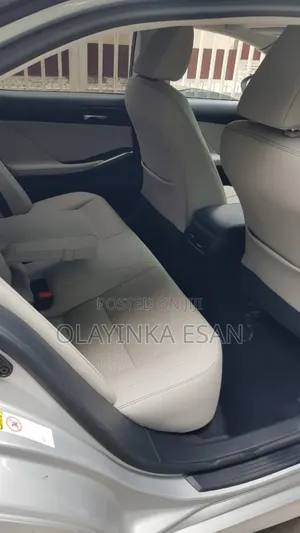 Lexus IS 300 AWD 2016 Silver