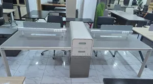 Luxury 4 Seaters Workstations With Drawers.