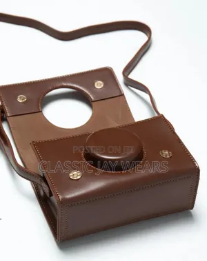 Quality Latest Lap Lock Cross Bag Now Available