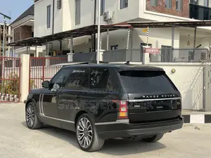 Land Rover Range Rover Vogue 2016 Black