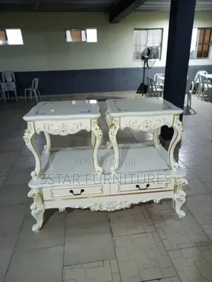 Quality Coffee Table With 2 Side Stool
