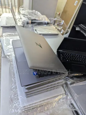 Laptop HP ZBook Firefly G8 16GB Intel Core i7 SSD 512GB