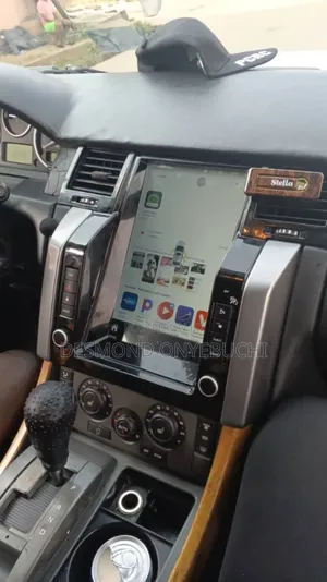 Range Rover Tesla Android System