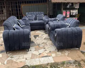 A Complete Set of Chair