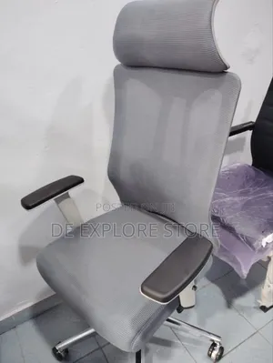 Office Chair With Swivel Legs