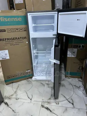 Stylish Silver Hisense Fridge – 124l