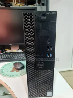 Desktop Computer Dell OptiPlex 3060 16GB Intel Core i5 SSD 256GB