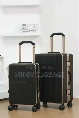 Set of 2 Luggage Traveling Boxes