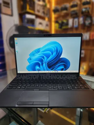 Laptop Dell Precision 3541 16GB Intel Core i5 SSD 256GB