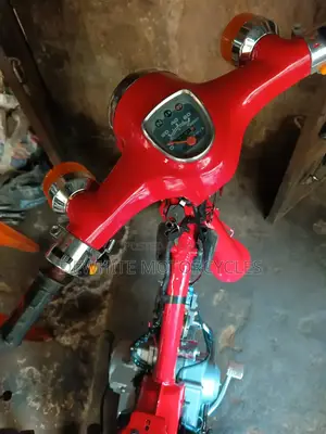 Honda CB 2020 Red