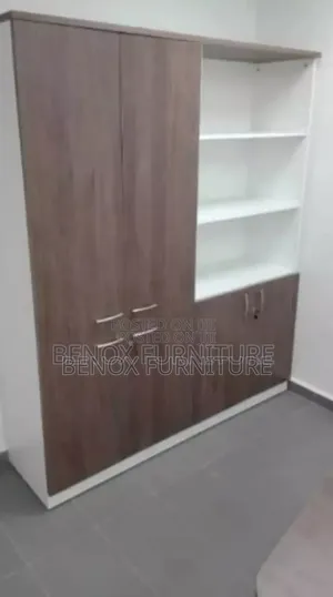 High Quality Wardrobe With Shelves