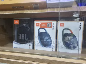 JBL Clip 5