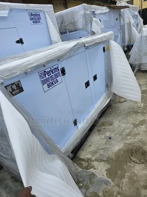 Heavy Duty Sp80kva Perkins Diesel Soundproof Generator 2years Wty