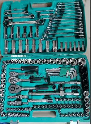 151pcs Mechanics Tool Set