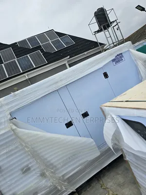 England Perkins 200kva Diesel Soundproof Generator 2years Wty