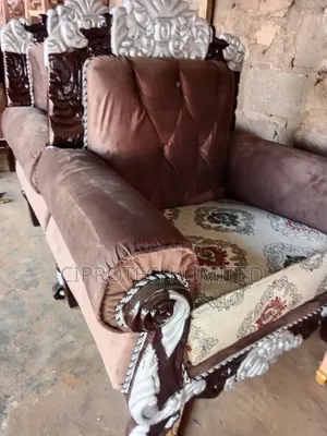 Royal Chair