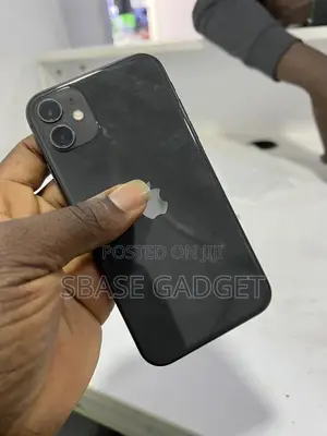 Apple iPhone 11 64 GB Black