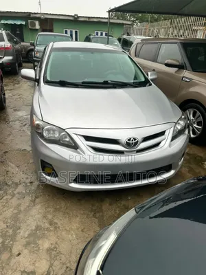 Toyota Corolla 2011 Silver