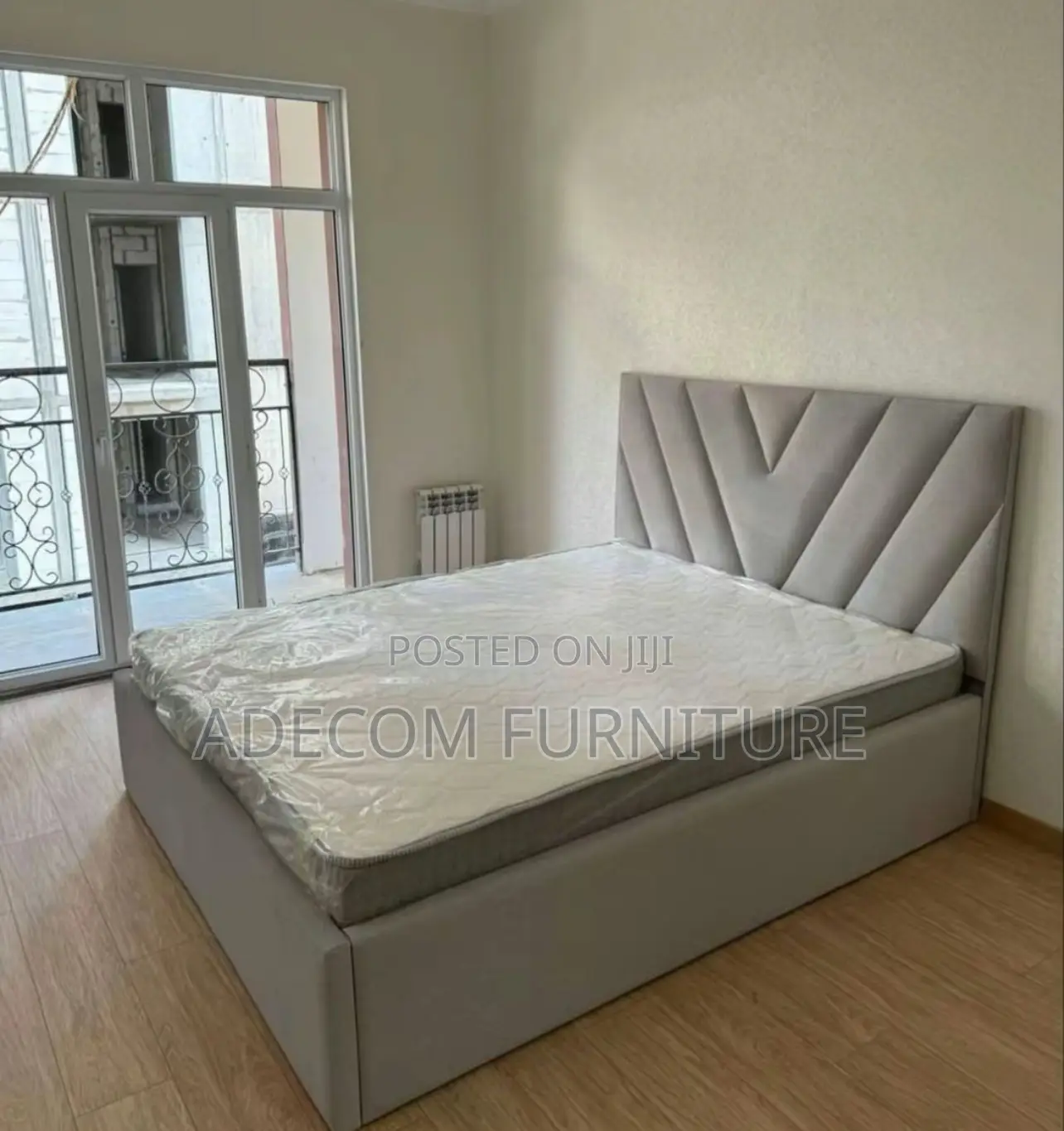 Bedframe Payment on Delivery
